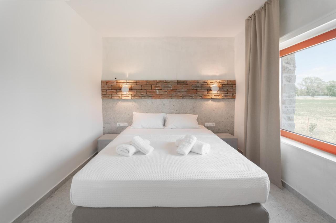 Kampus Luxury Villas 特里卡拉 外观 照片