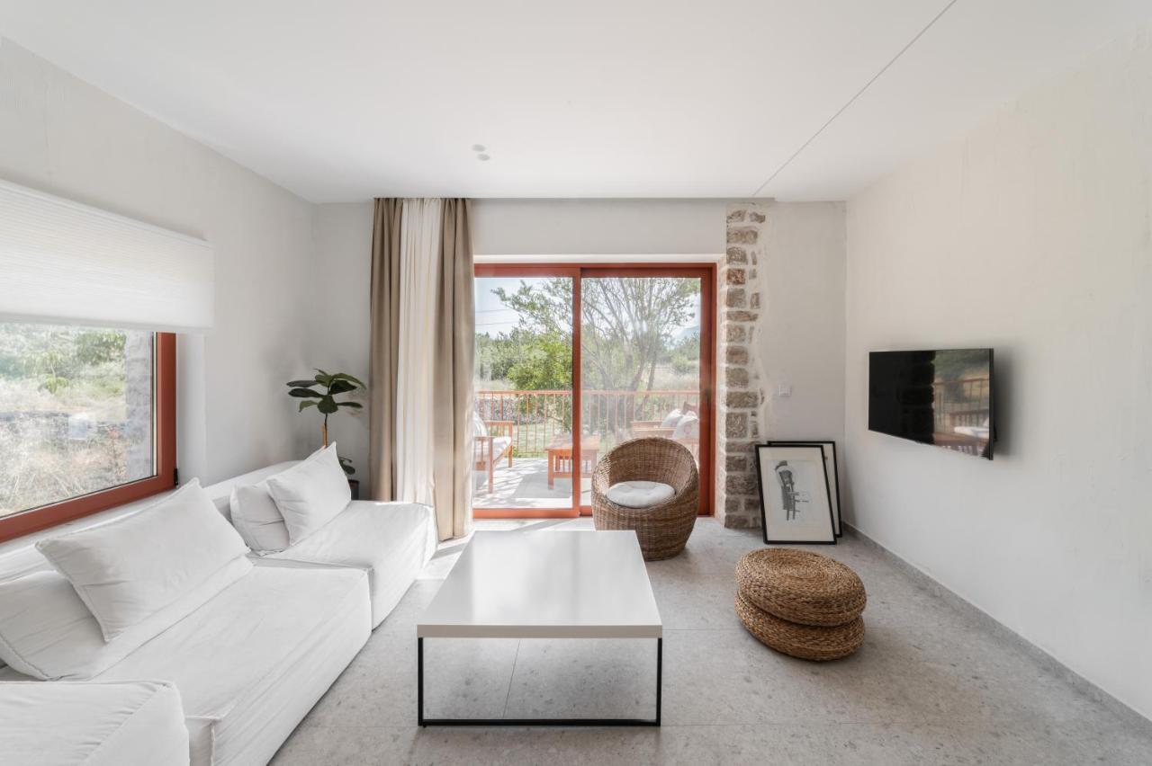 Kampus Luxury Villas 特里卡拉 外观 照片