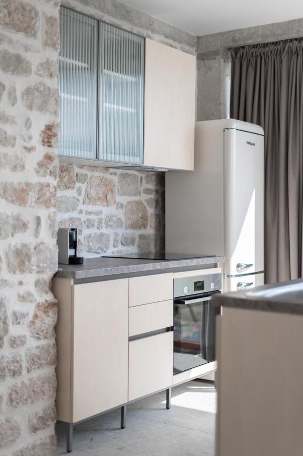 Kampus Luxury Villas 特里卡拉 外观 照片