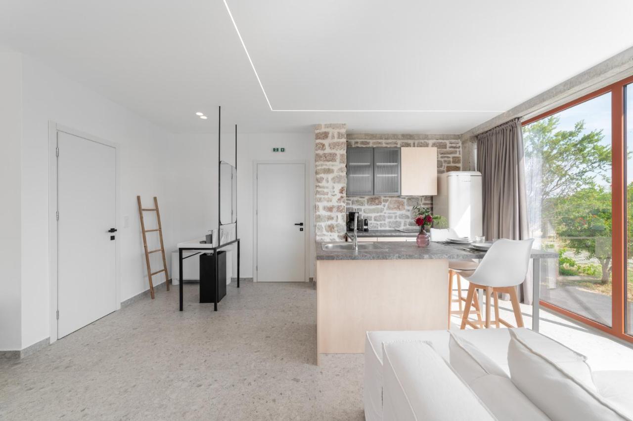 Kampus Luxury Villas 特里卡拉 外观 照片
